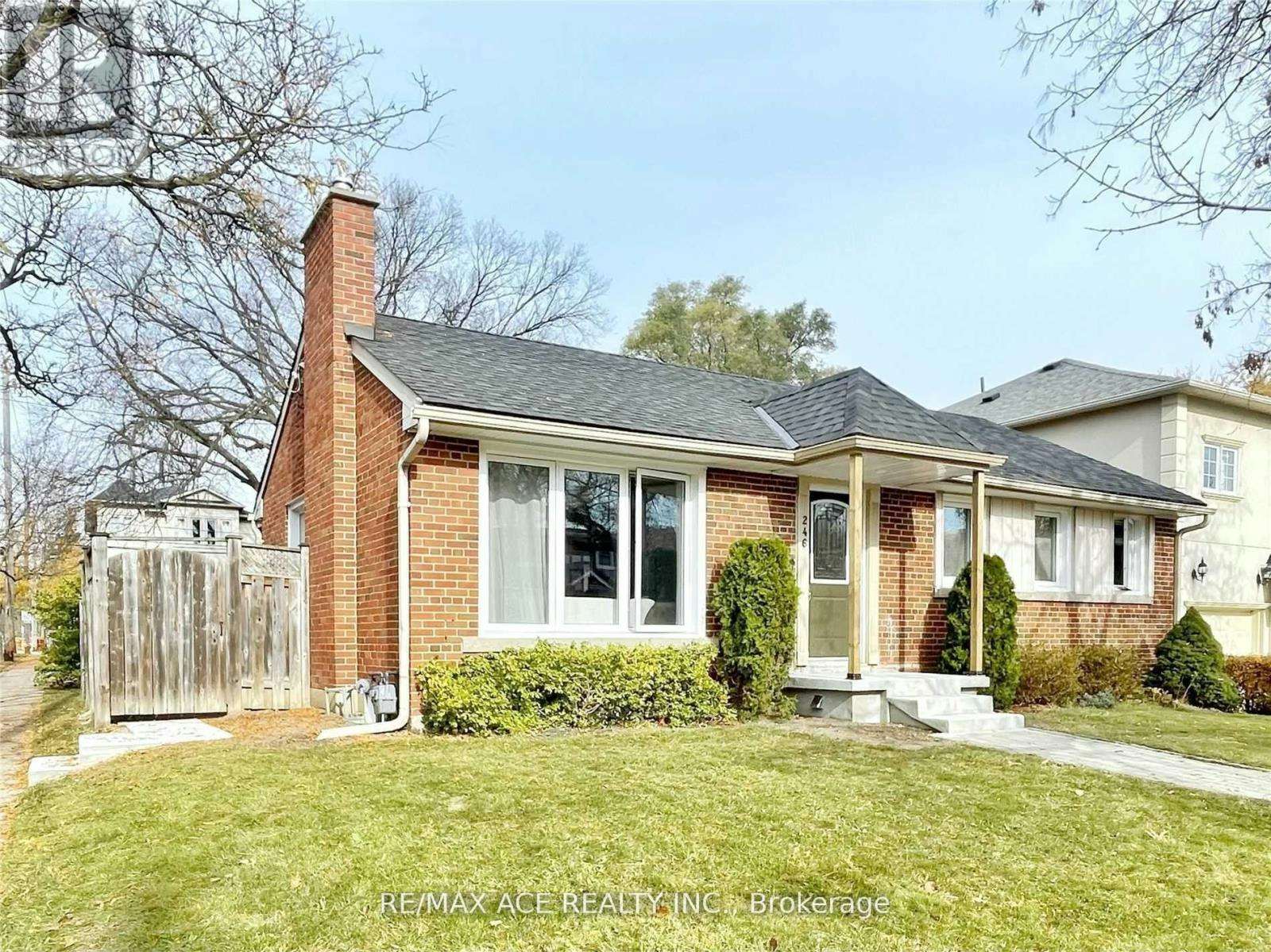 MAIN-246 Horsham Avenue, Toronto, ON, M2N 2A6