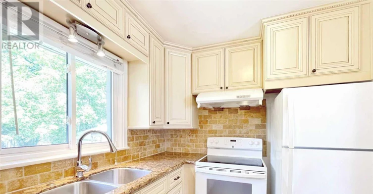 MAIN-246 Horsham Avenue, Toronto, ON, M2N 2A6 - 9