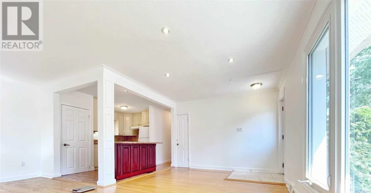 MAIN-246 Horsham Avenue, Toronto, ON, M2N 2A6 - 5