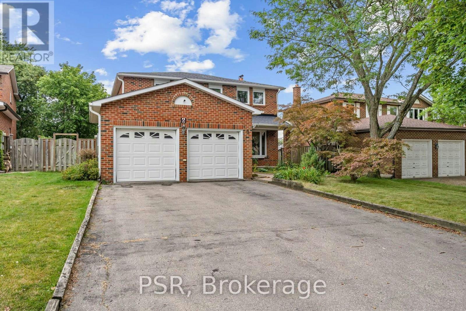 6 Lippincott Court, Richmond Hill, ON, L4C 7M5