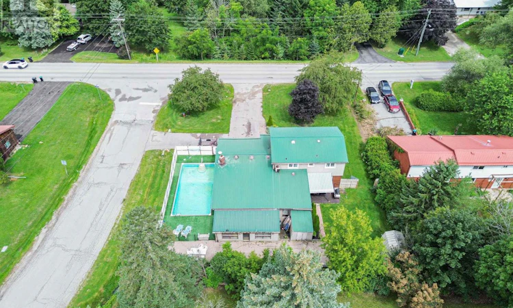4417 Concession 7