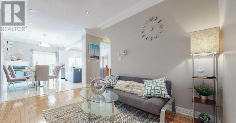 UPPER-10 Portsmouth Road, Vaughan, ON, L6A 3E7 - 4