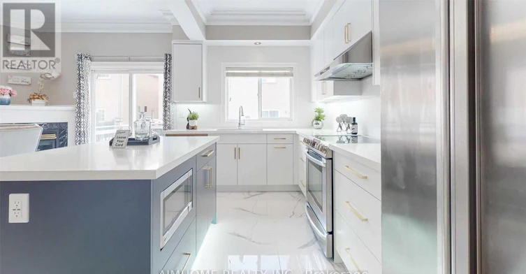 UPPER-10 Portsmouth Road, Vaughan, ON, L6A 3E7 - 9