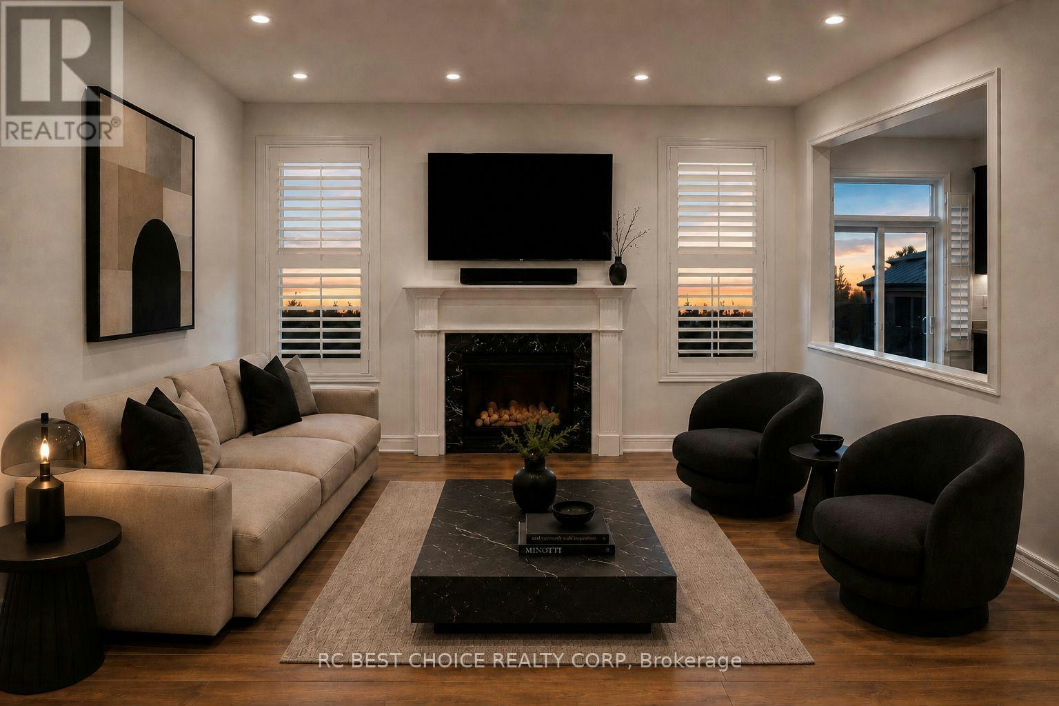 MAIN-23 Durhamview Crescent, Whitchurch-Stouffville, ON, L4S 1S4 - 3
