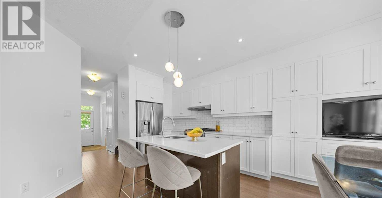 446 Meadowbreeze Drive, Ottawa, ON, K2M 0L1 - 9