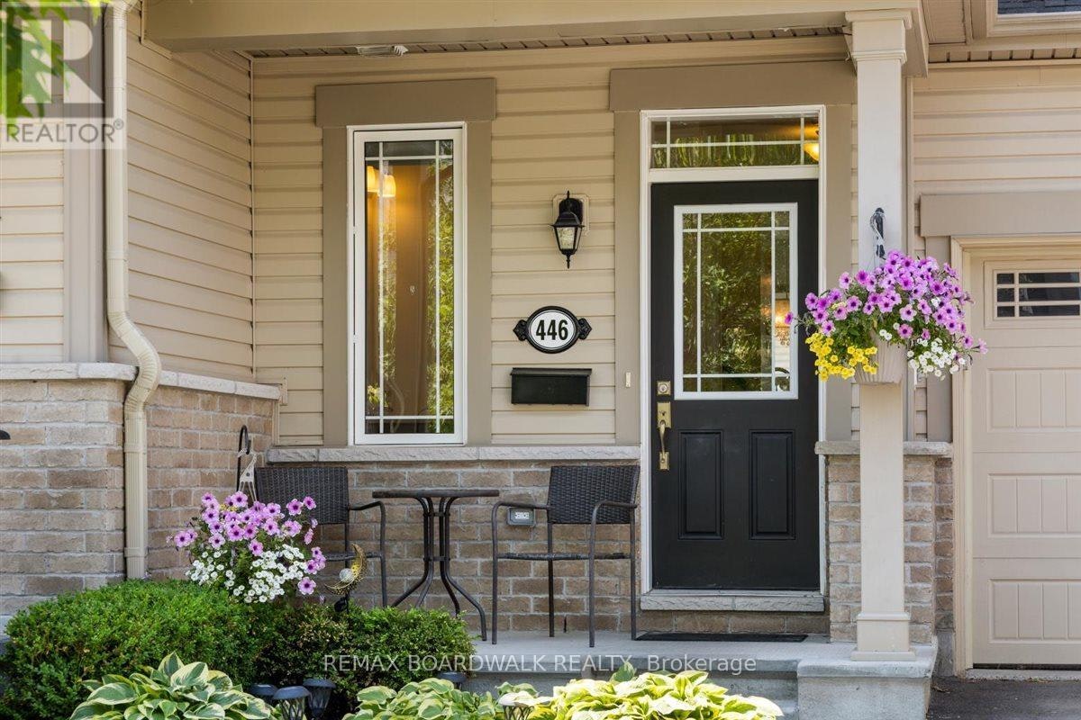 446 Meadowbreeze Drive, Ottawa, ON, K2M 0L1 - 2