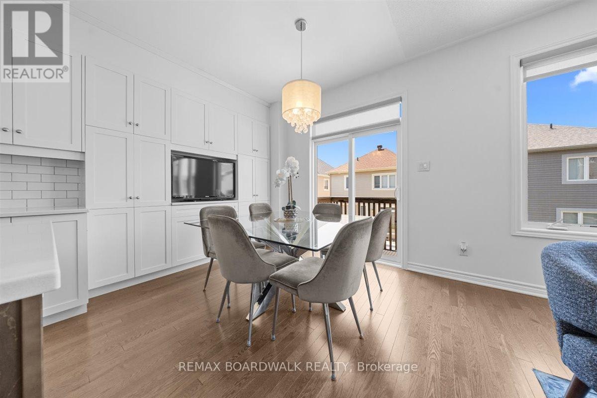 446 Meadowbreeze Drive, Ottawa, ON, K2M 0L1 - 11