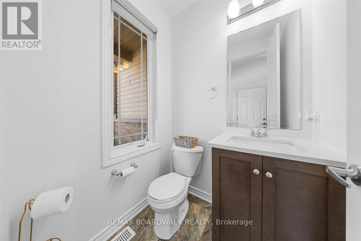446 Meadowbreeze Drive, Ottawa, ON, K2M 0L1 - 4