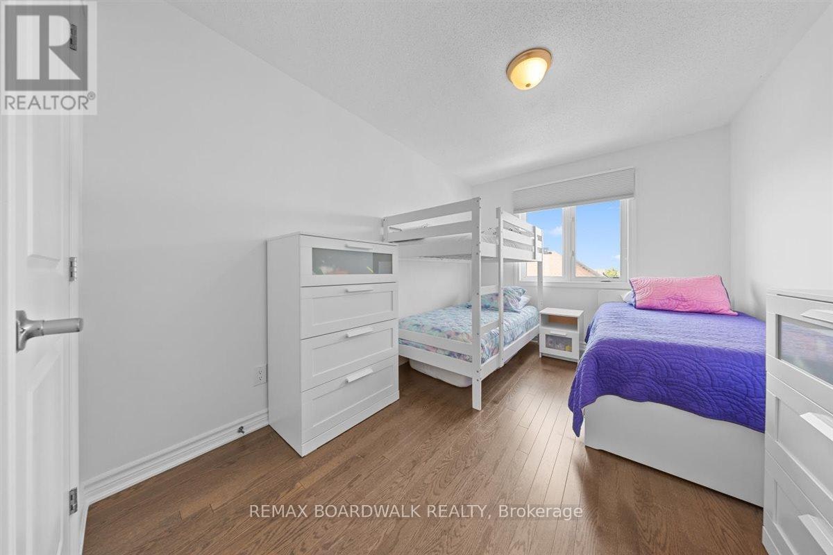 446 Meadowbreeze Drive, Ottawa, ON, K2M 0L1 - 17