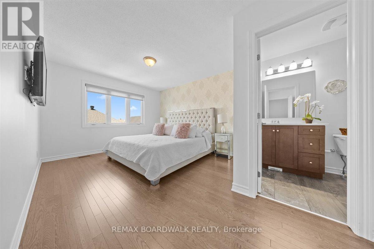 446 Meadowbreeze Drive, Ottawa, ON, K2M 0L1 - 14