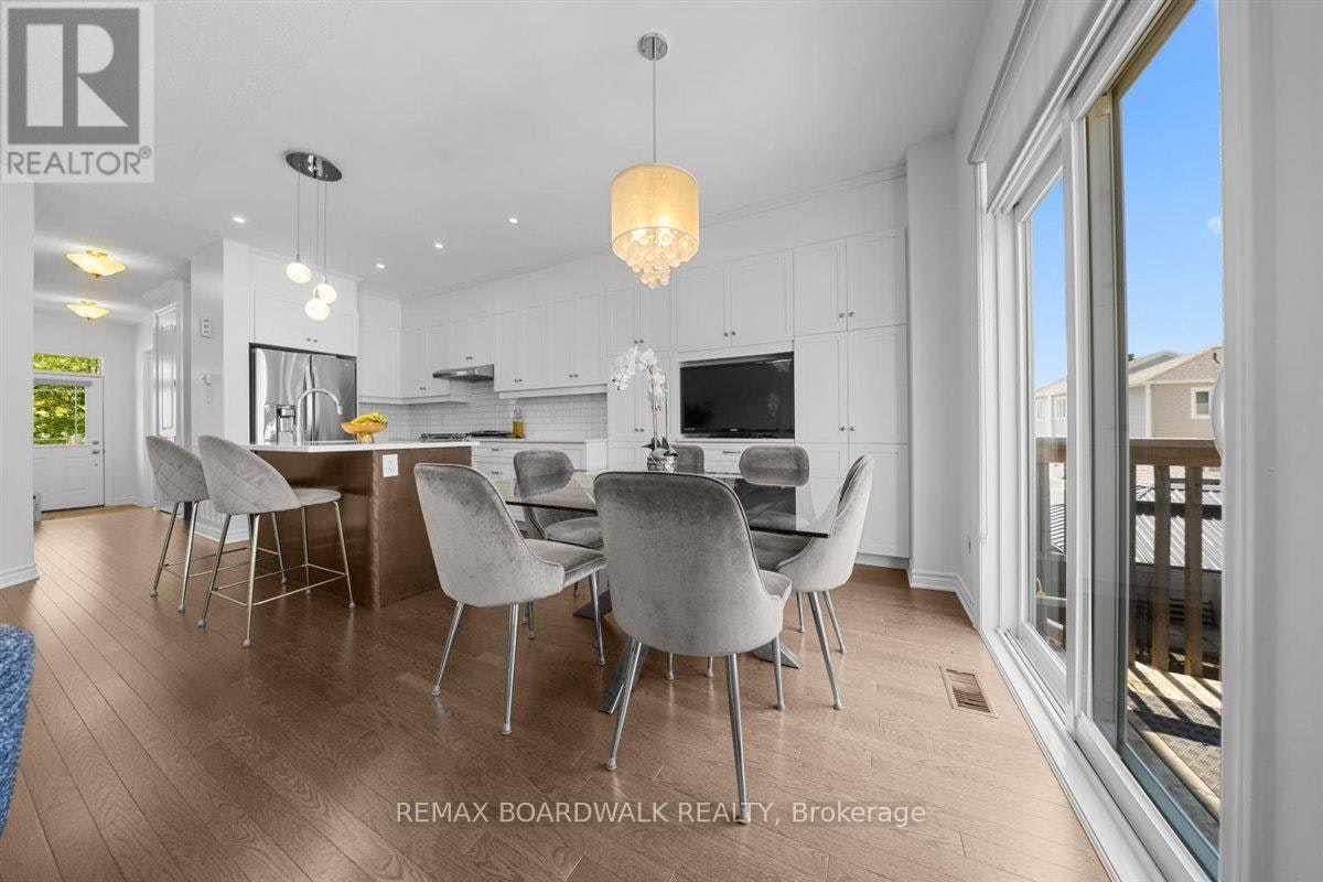 446 Meadowbreeze Drive, Ottawa, ON, K2M 0L1 - 10