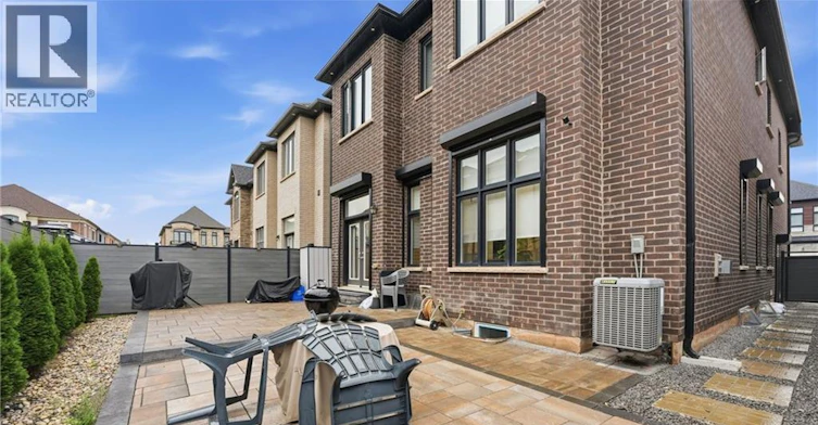 Upper-1192 Stag Hollow, Oakville, ON, L6M 5M4 - 38