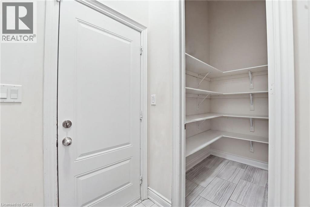 Upper-1192 Stag Hollow, Oakville, ON, L6M 5M4 - 19
