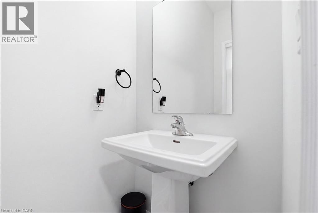 Upper-1192 Stag Hollow, Oakville, ON, L6M 5M4 - 6