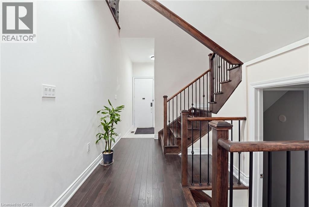 Upper-1192 Stag Hollow, Oakville, ON, L6M 5M4 - 7