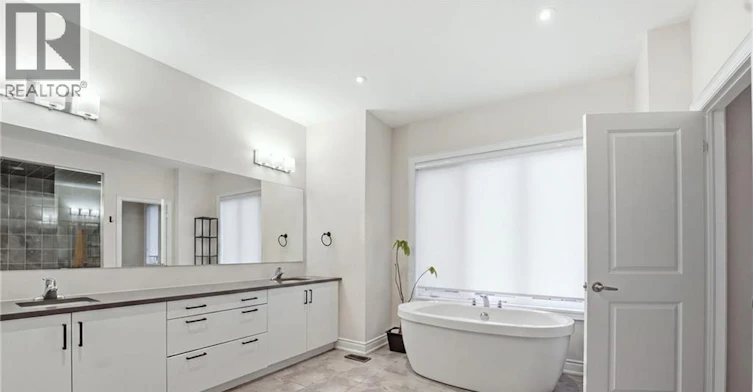 Upper-1192 Stag Hollow, Oakville, ON, L6M 5M4 - 35