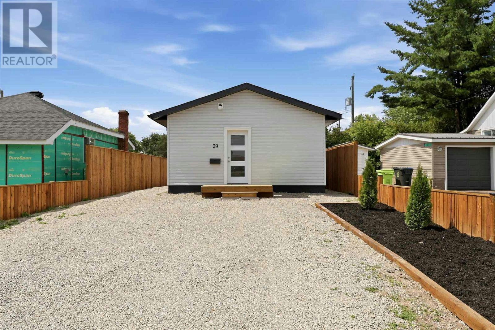 29 Allard Street, Sault Ste. Marie, ON, P6B 5E7