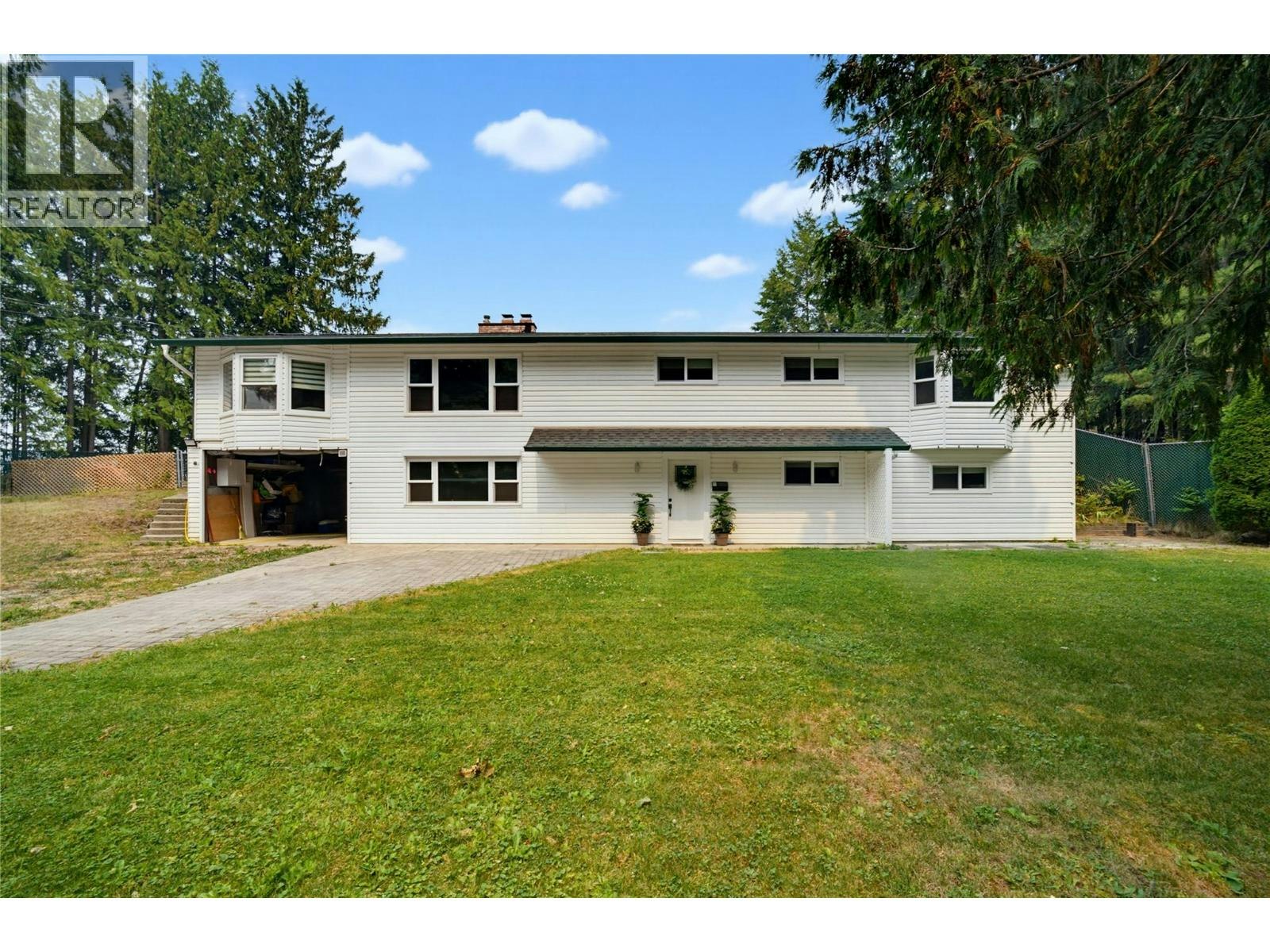 3251 SE 5 Avenue, Salmon Arm, BC, V1E 2B8