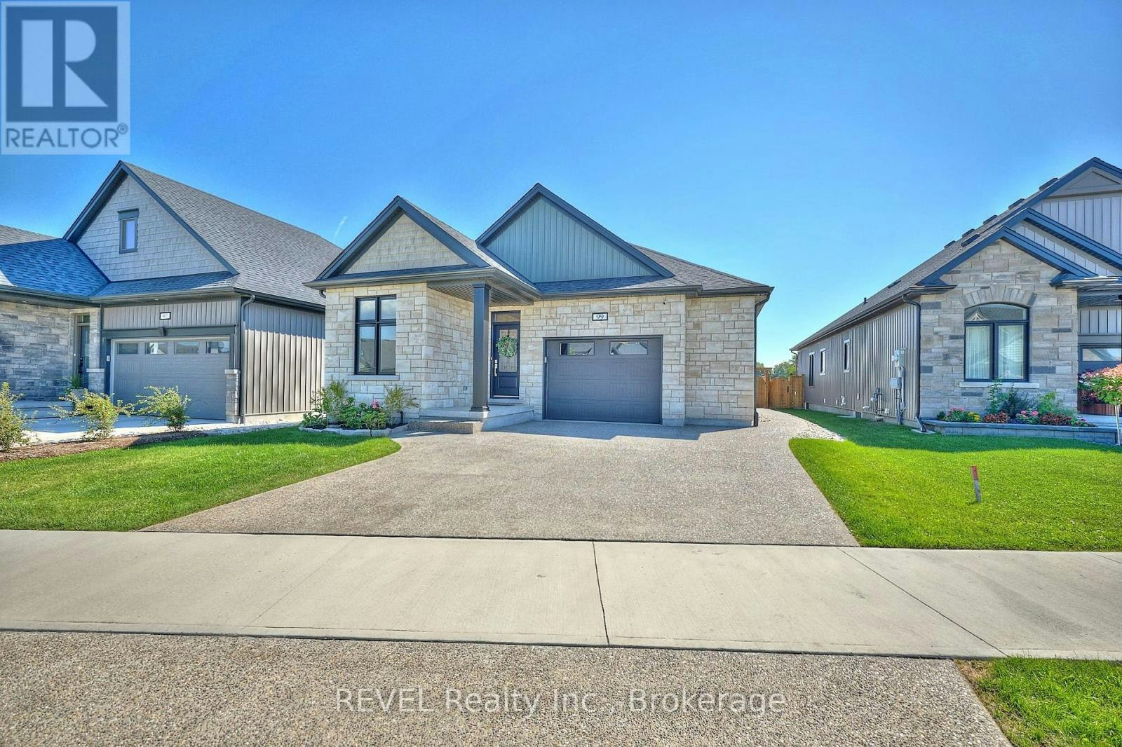 99 Homestead Drive, Niagara-on-the-Lake, ON, L0S 1J0
