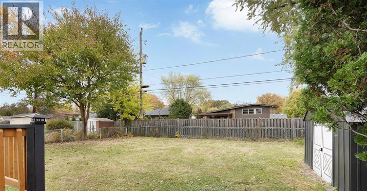 MAIN-3300 Mark, Windsor, ON, N9E 2X1 - 20
