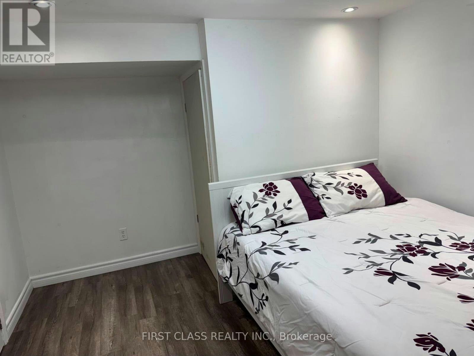 BSMNT-524 Bathurst Street, Toronto, ON, M5S 2P9 - 11
