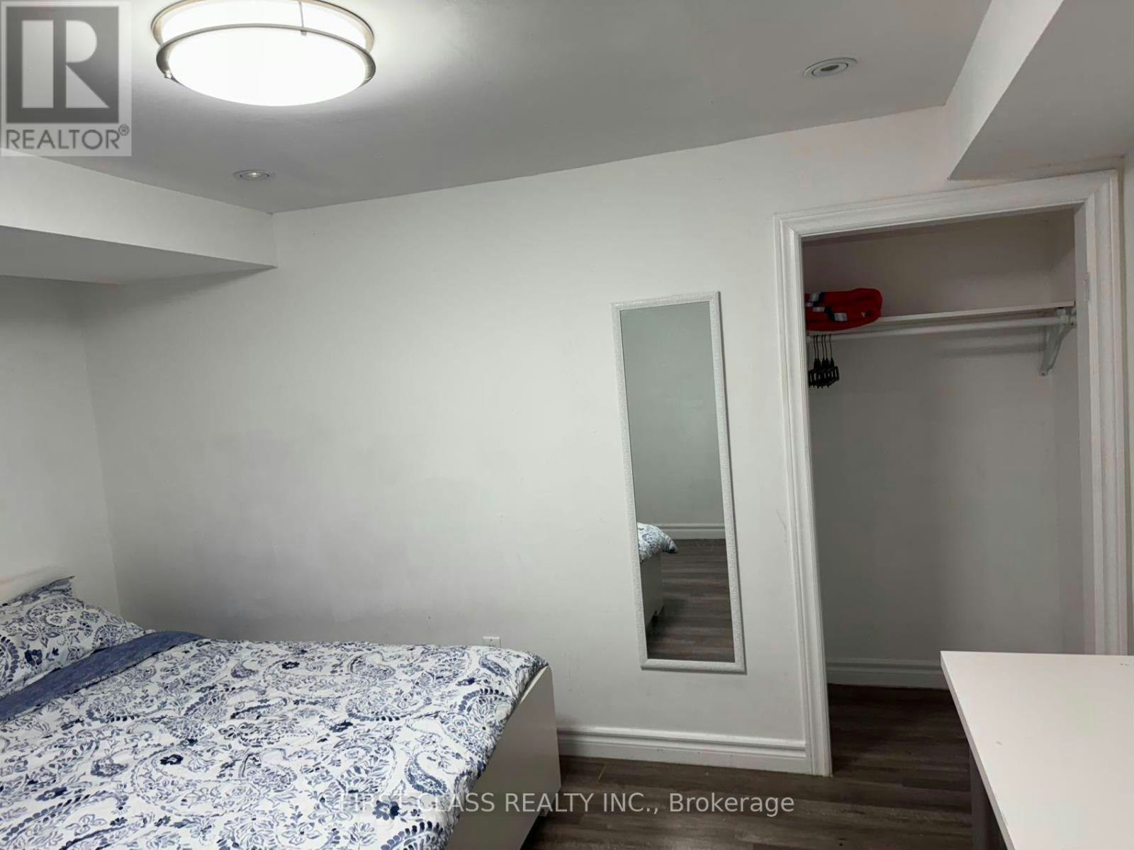 BSMNT-524 Bathurst Street, Toronto, ON, M5S 2P9 - 7