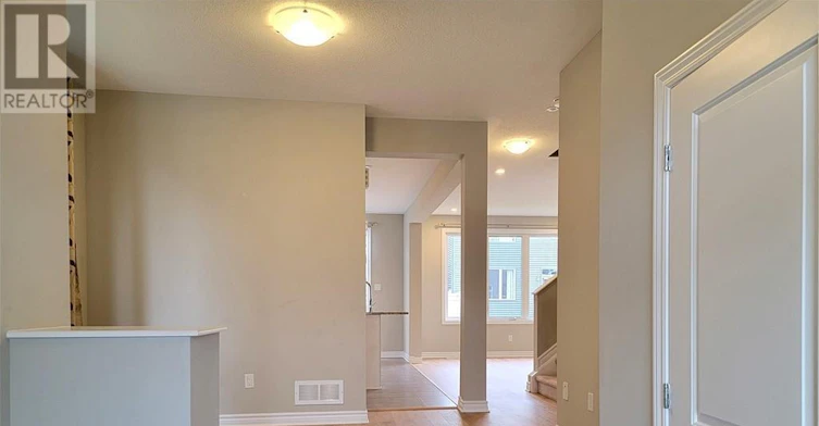 251 Saddleback Crescent, Ottawa, ON, K2T 0K8 - 3