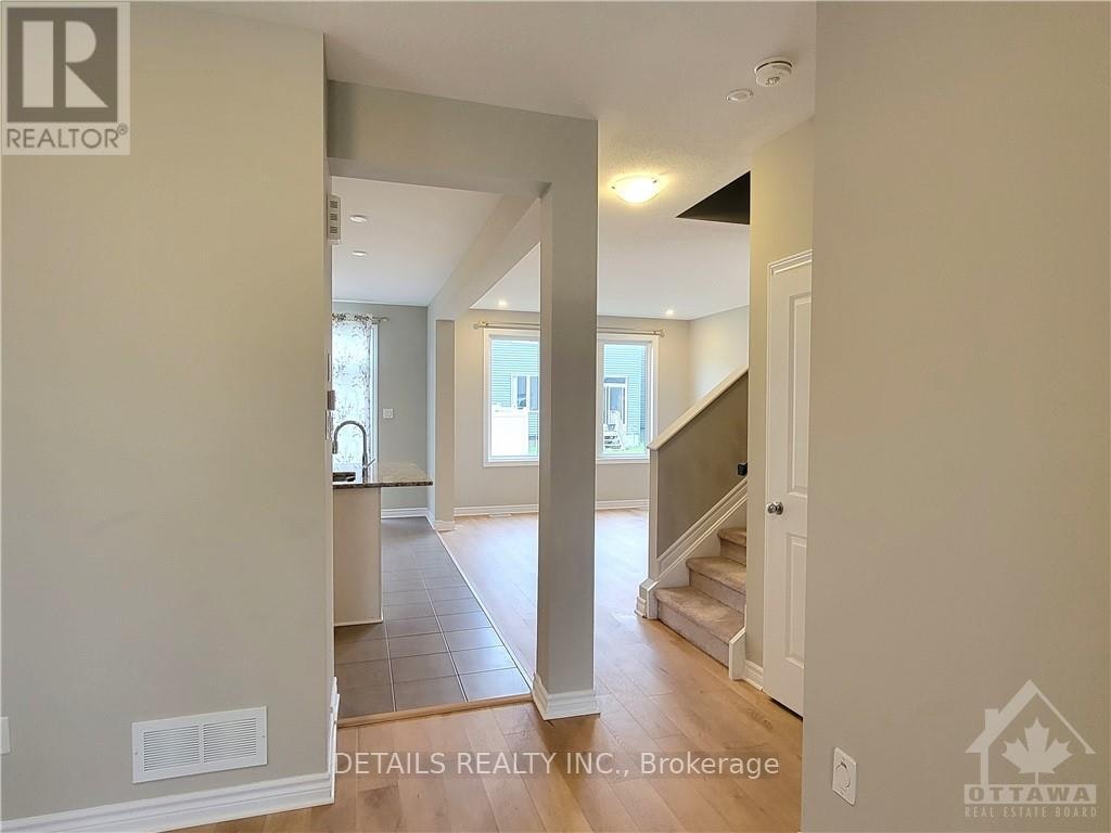 251 Saddleback Crescent, Ottawa, ON, K2T 0K8 - 6