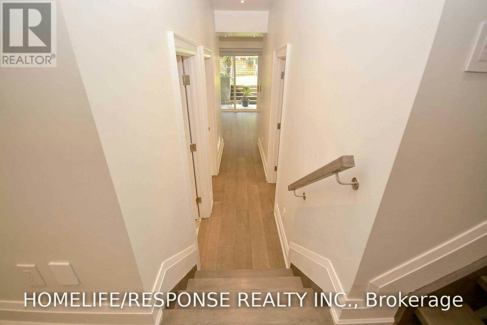 14B Pine Avenue N, Mississauga, ON, L5H 2P8 - 29