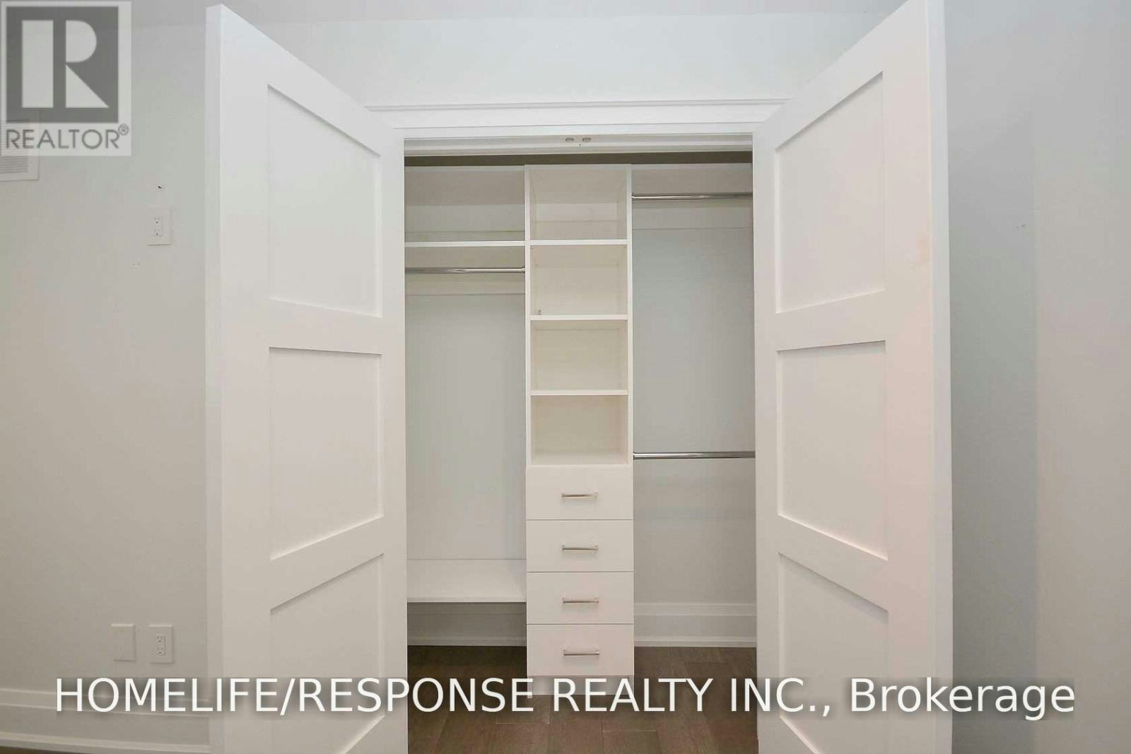 14B Pine Avenue N, Mississauga, ON, L5H 2P8 - 22