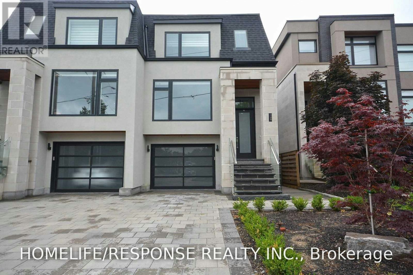 14B Pine Avenue N, Mississauga, ON, L5H 2P8