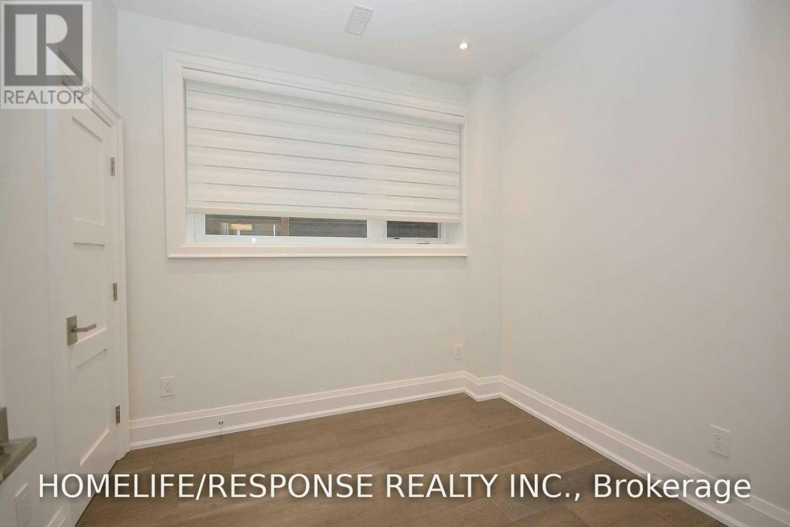14B Pine Avenue N, Mississauga, ON, L5H 2P8 - 32