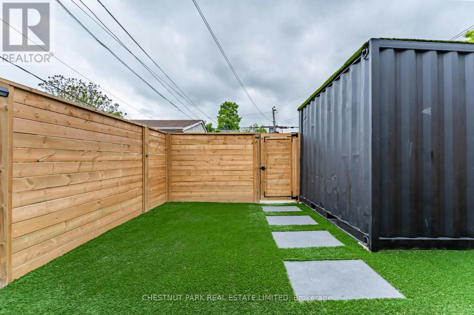 LOWER-594 Concord Avenue, Toronto, ON, M6H 2R1 - 25