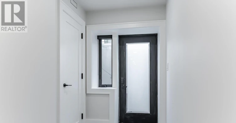 LOWER-594 Concord Avenue, Toronto, ON, M6H 2R1 - 3