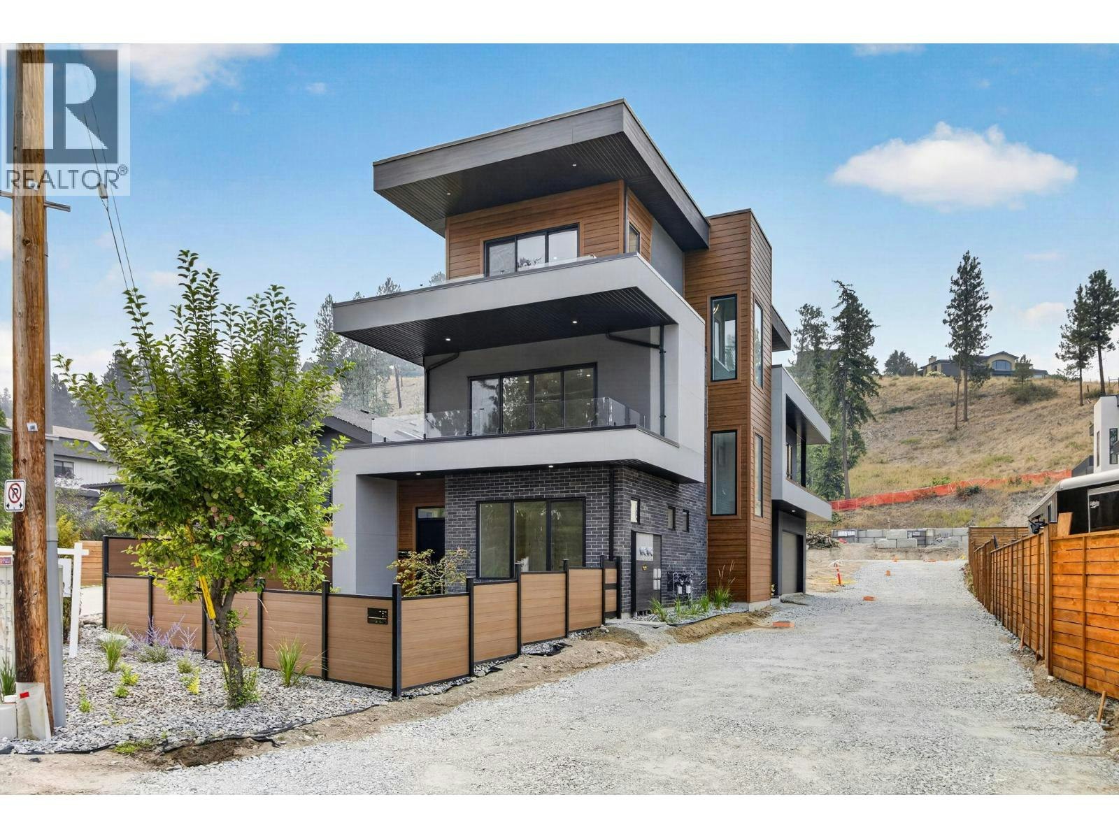1-757 Barnaby Road, Kelowna, BC, V1W 4N9