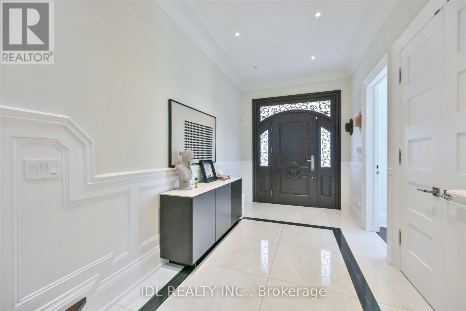 38A Doverwood Court, Toronto, ON, M2M 2G8 - 3
