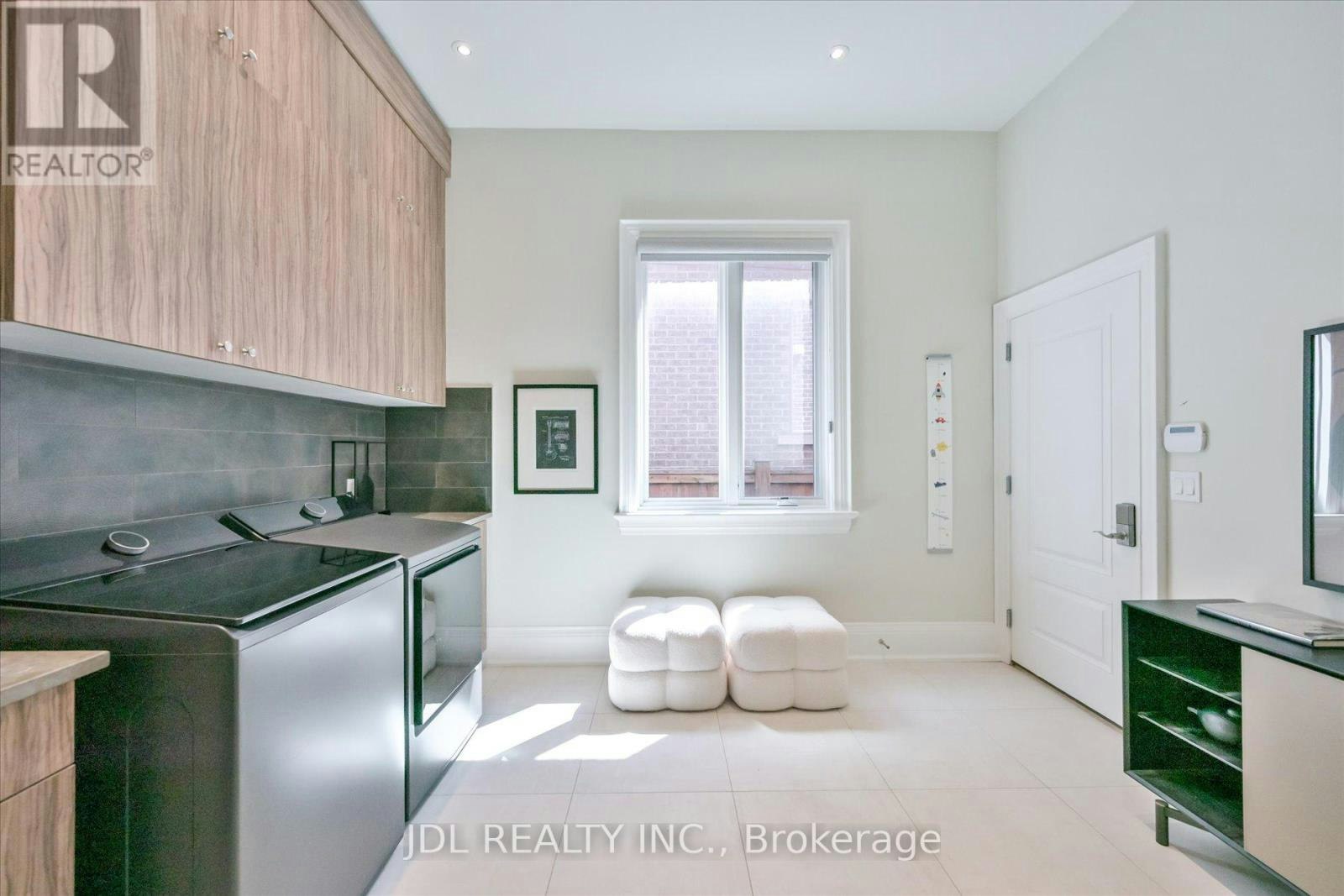 38A Doverwood Court, Toronto, ON, M2M 2G8 - 22