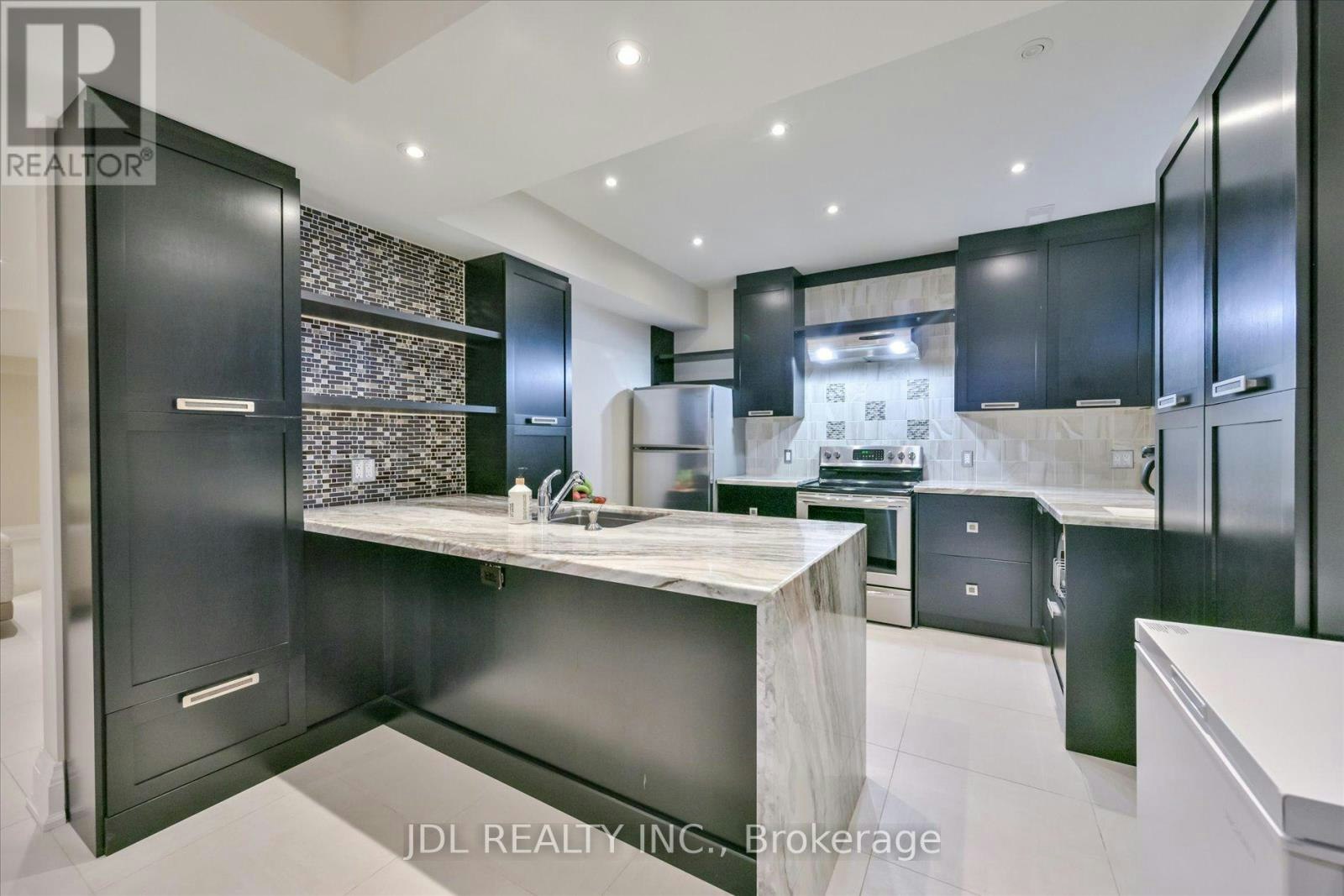 38A Doverwood Court, Toronto, ON, M2M 2G8 - 45