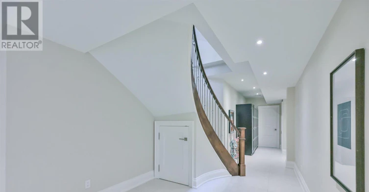 38A Doverwood Court, Toronto, ON, M2M 2G8 - 40