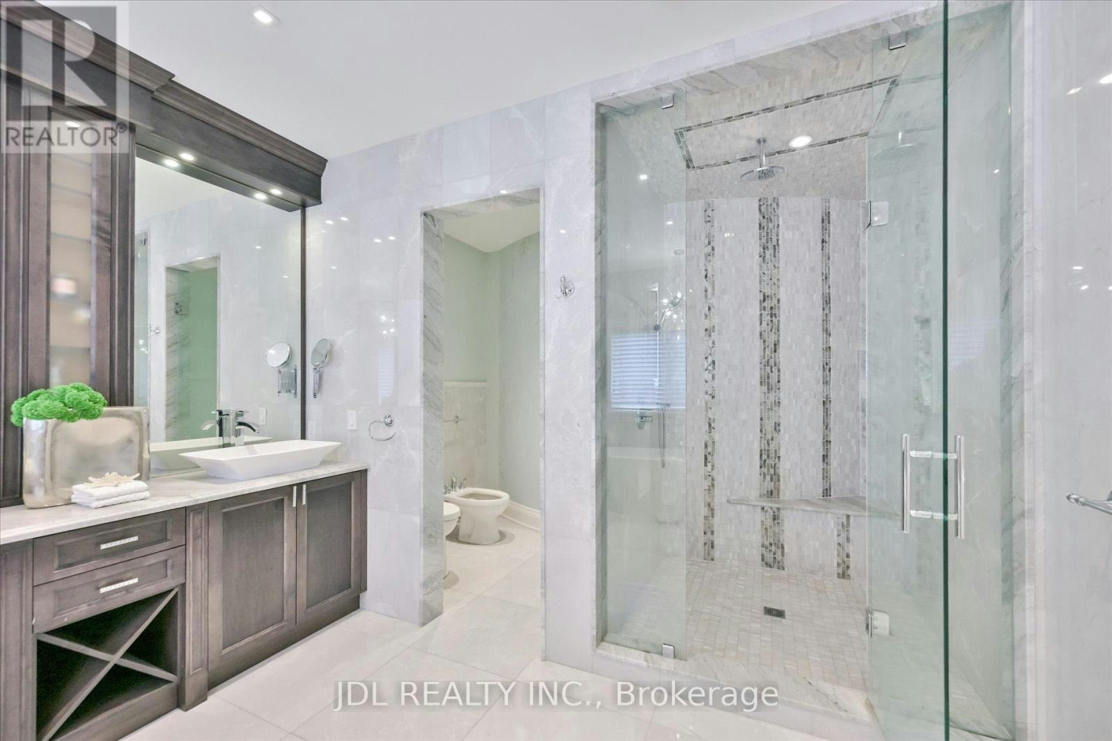 38A Doverwood Court, Toronto, ON, M2M 2G8 - 32