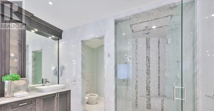 38A Doverwood Court, Toronto, ON, M2M 2G8 - 32