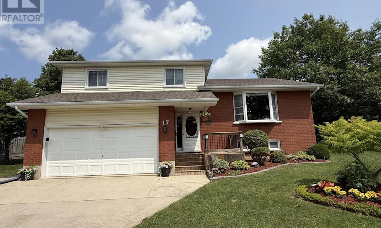 17 Armstrong Crescent