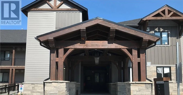 104-13 Beausoleil Lane, Blue Mountains, ON, L9Y 0H2 - 2