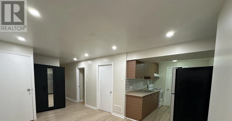 BSMT-93 Jeffcoat Drive, Toronto, ON, M9W 3B9 - 8