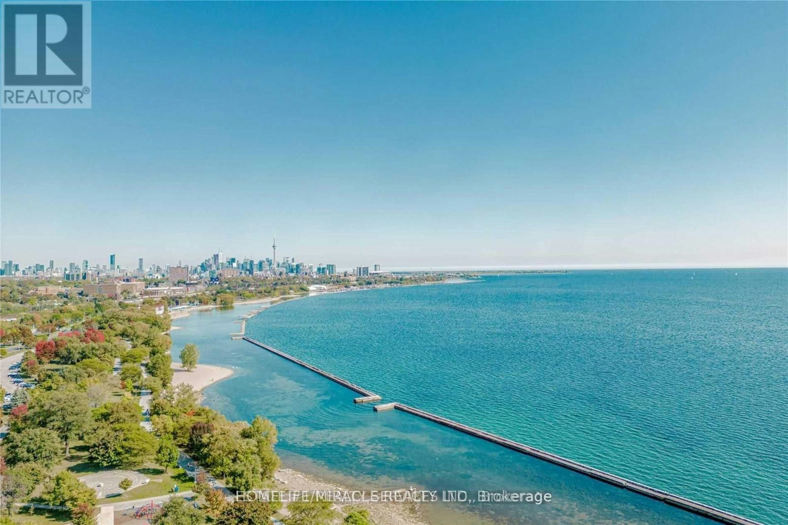 1928 Lakeshore Boulevard, Toronto, ON, M6S 1A1 - 33