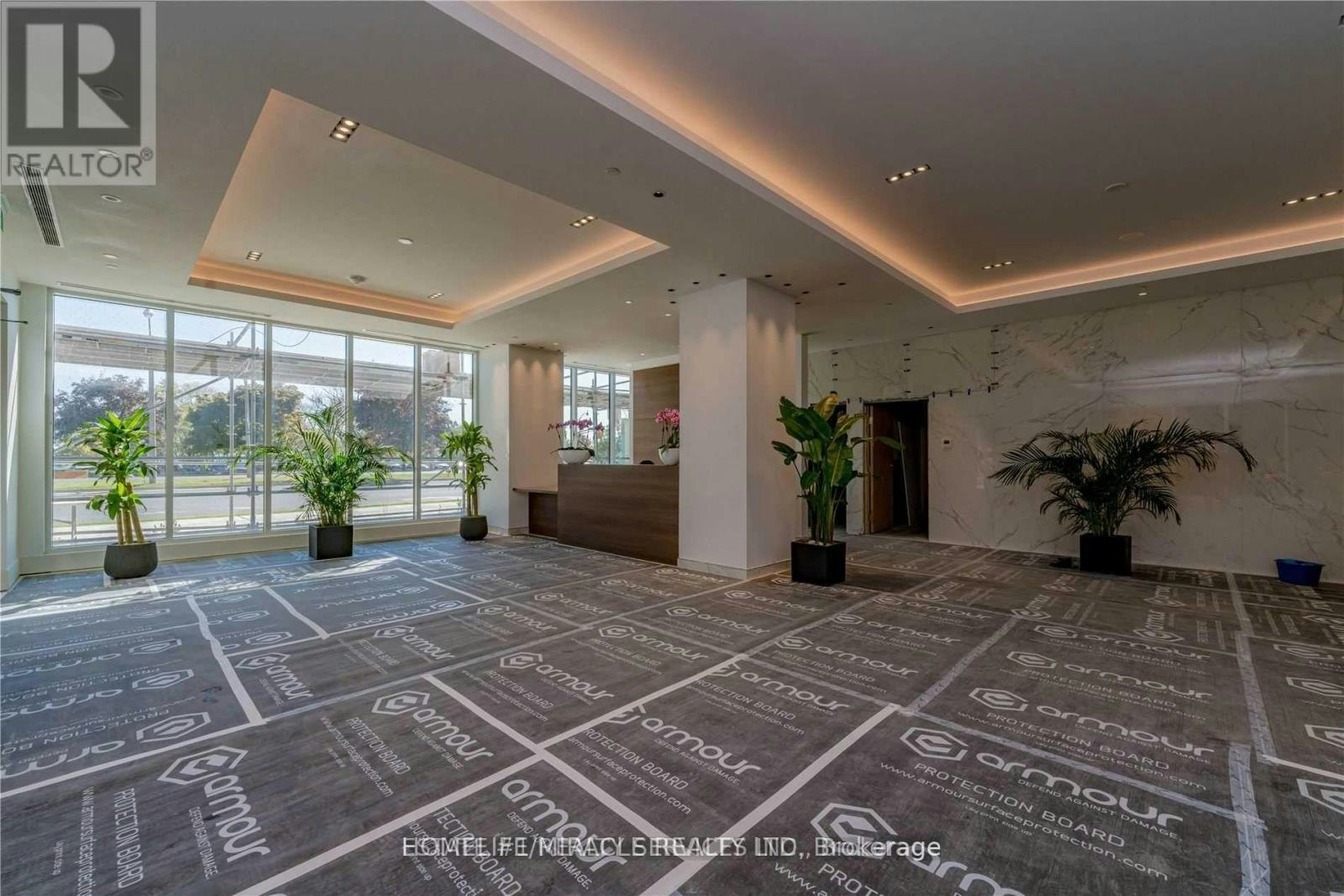 1928 Lakeshore Boulevard, Toronto, ON, M6S 1A1 - 4