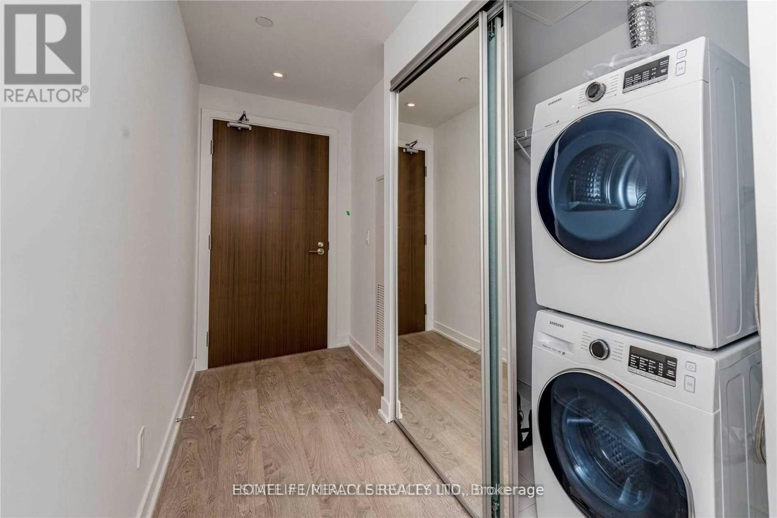 1928 Lakeshore Boulevard, Toronto, ON, M6S 1A1 - 26
