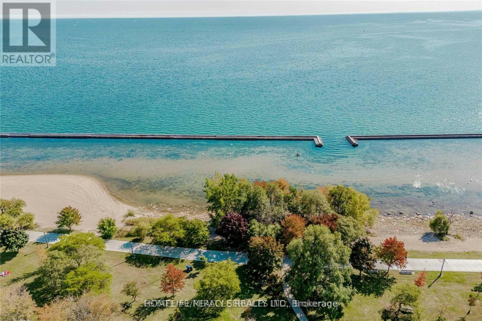 1928 Lakeshore Boulevard, Toronto, ON, M6S 1A1 - 34