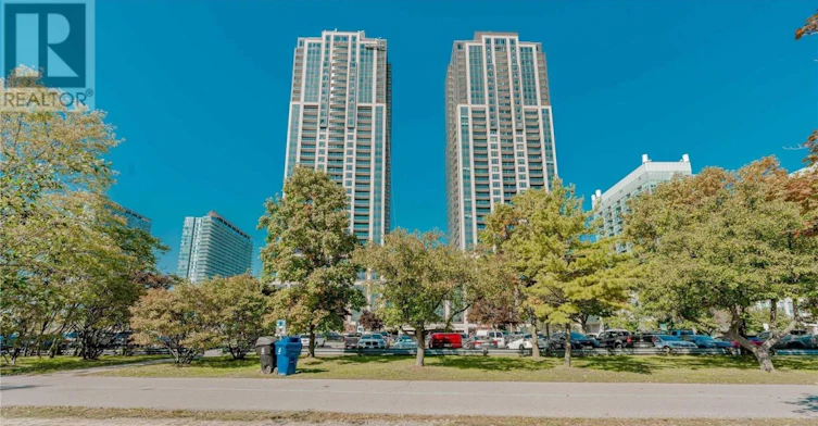 1928 Lakeshore Boulevard, Toronto, ON, M6S 1A1 - 3