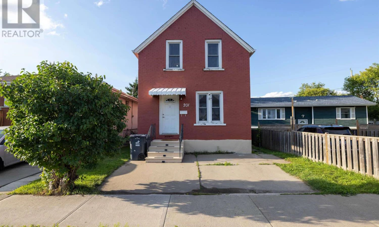201 Cumming Street